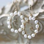 pearl earrings, white brida..