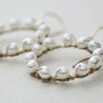pearl earrings, white brida..